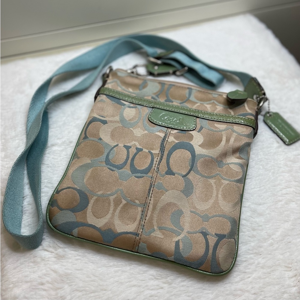 Coach Crossbody Blue and Green Jacguard with double color hang tag
